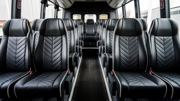 28 passenger minibus rental altamonte springs